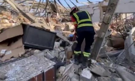 Explosión de Beirut desploma al Gobierno libanés tras la búsqueda de sobrevivientes