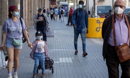 Madrid no multará por incumplir restricciones de movilidad hasta que el TSJ ratifique la orden decretada por la Consejería de Sanidad