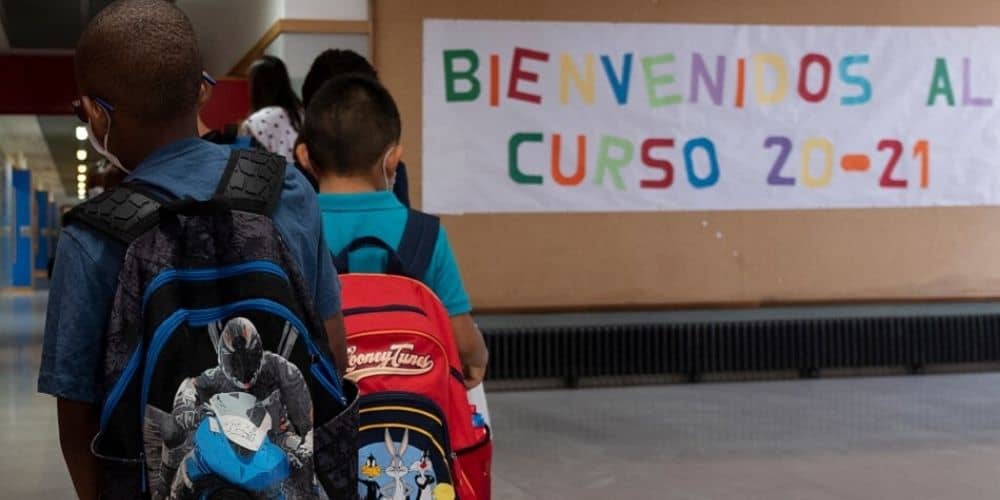 Más de 400.000 alumnos ponen a prueba las medidas de seguridad en la vuelta al colegio en Madrid