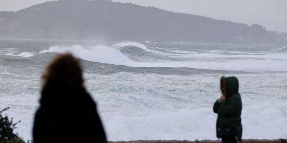 Al menos unas 37 provincias ya están en alerta por la llegada del temporal “Dora”