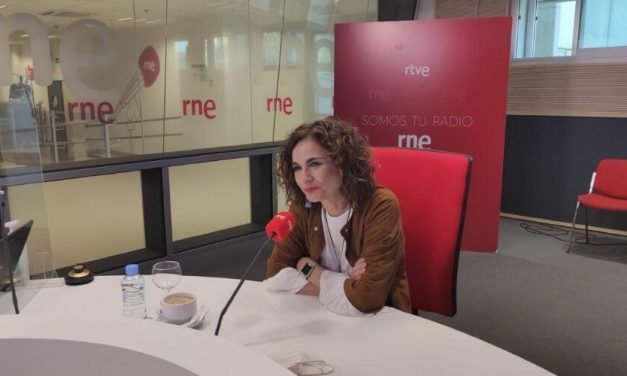 Ministra de Hacienda prevé que luego del 9 de mayo acaben las restricciones generales de movilidad