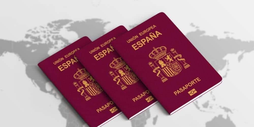 que-se-necesita-para-tramitar-la-tarjeta-comunitaria-española-pasaporte-españa-union-europea-aliadoinformativo.com