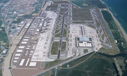 Suspenden la ampliación del aeropuerto de El Prat por falta de apoyo de la Generalitat