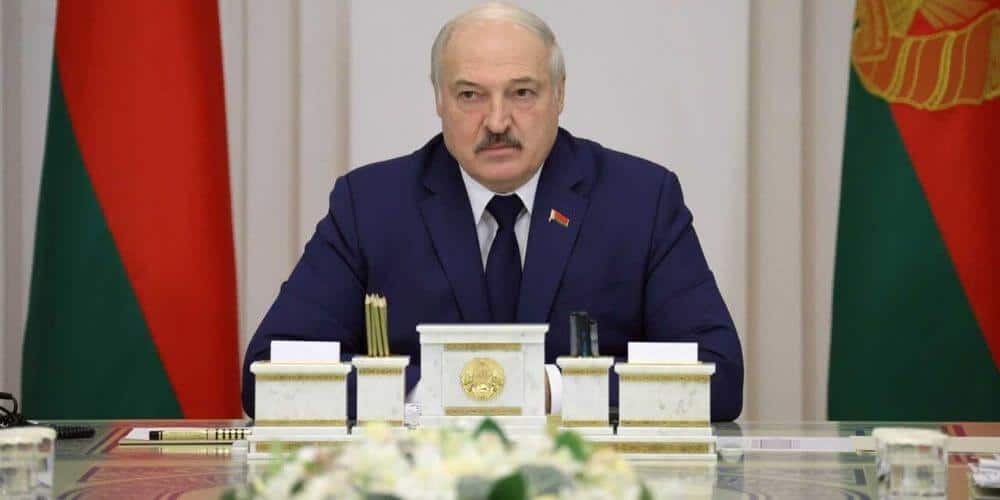 En medio de plena crisis fronteriza con Polonia Lukashenko amenaza con cortar el gas a la UE