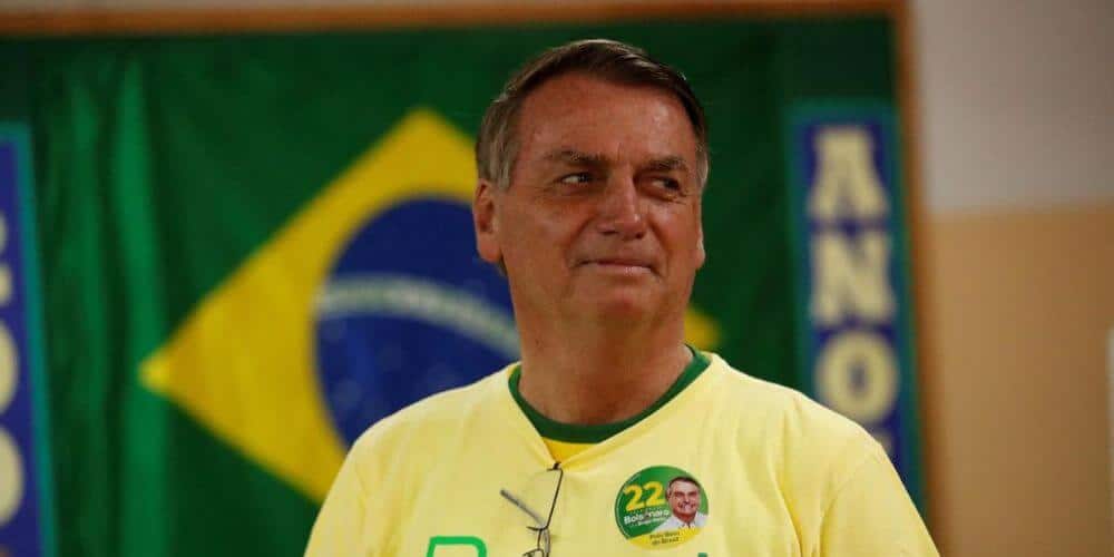 Bolsonaro-continua-en-silencio-por-victoria-de-Lula-y-camioneros-exigen-un-golpe