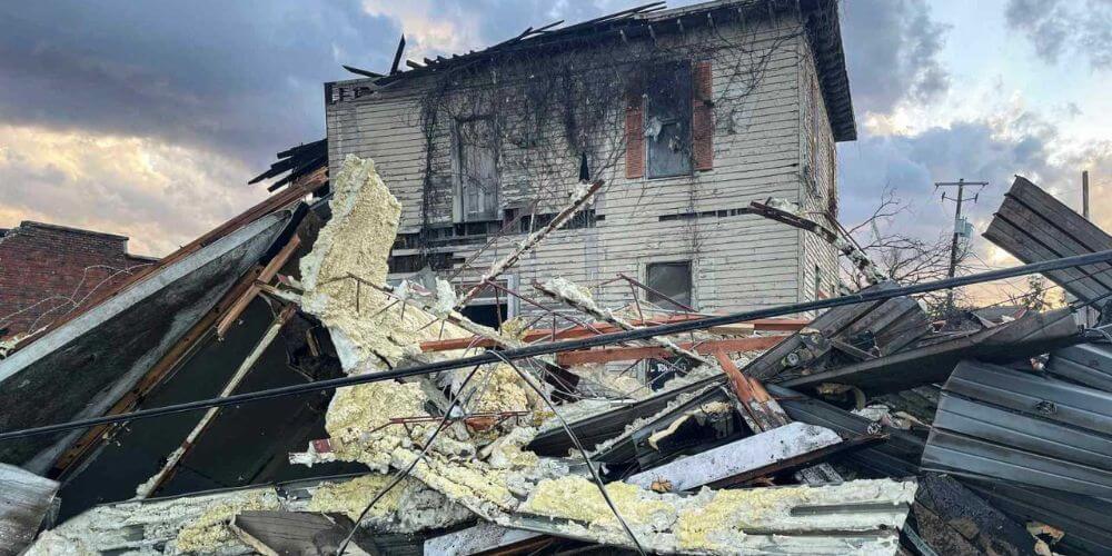 seis-muertos-tras-el-paso-de-varios-tornados-en-el-estado-de-Alabama-en-Estados-Unidos-daño-destruccion-viviendas-aliadoinformativo.com