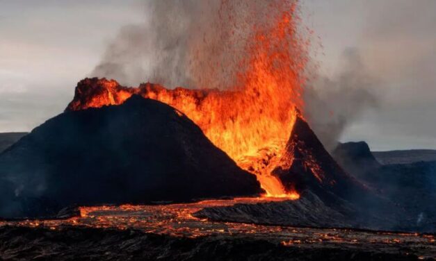 Islandia: Volcán de Grindavík entra finalmente en erupción tras varias semanas de actividad sísmica