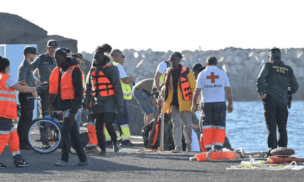 Gobierno español aprueba fondo para que Canarias, Melilla y Ceuta atiendan a los menores migrantes no acompañados