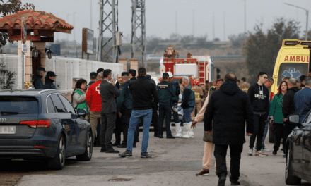 Al menos 10 personas murieron en un incendio en una residencia de mayores de Villafranca de Ebro, Zaragoza