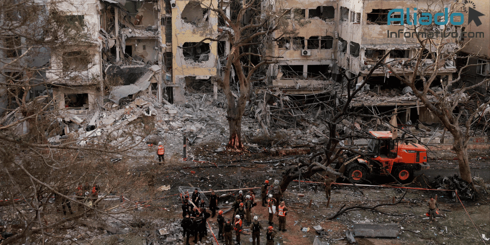 Israel e Irán en Guerra - Edificios israelíes destruidos tras ataques con misiles de Irán