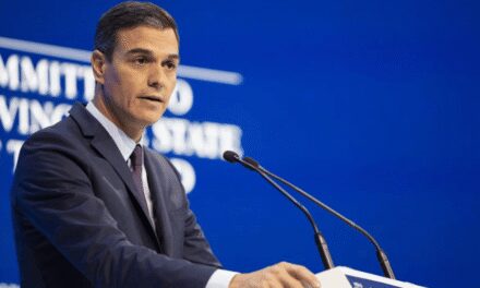 Registro de objetores de aborto: Sánchez urge a 4 comunidades a cumplir la ley de plazos