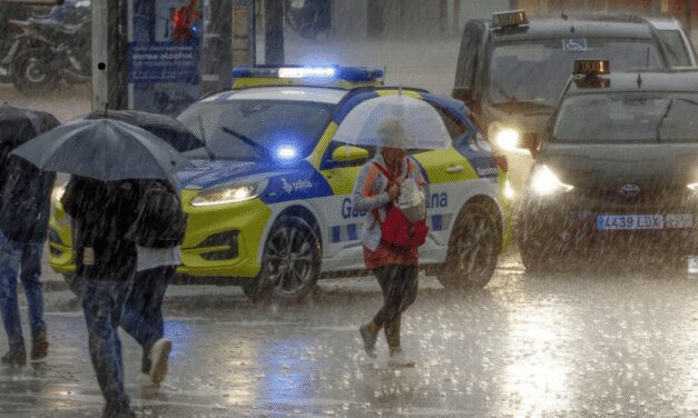 Aviso naranja por lluvias y viento: cinco comunidades en riesgo este miércoles