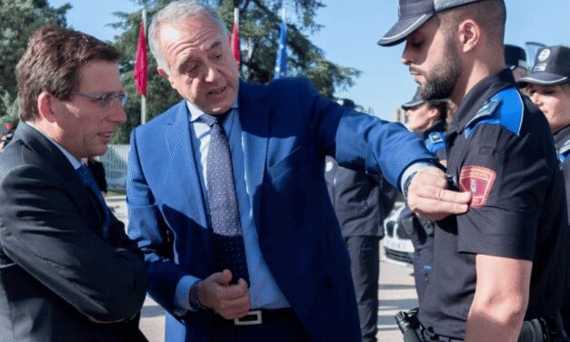 Almeida ejecuta el cese del director de la Policía Municipal tras meses de polémicas por el atropello a una menor y las oposiciones